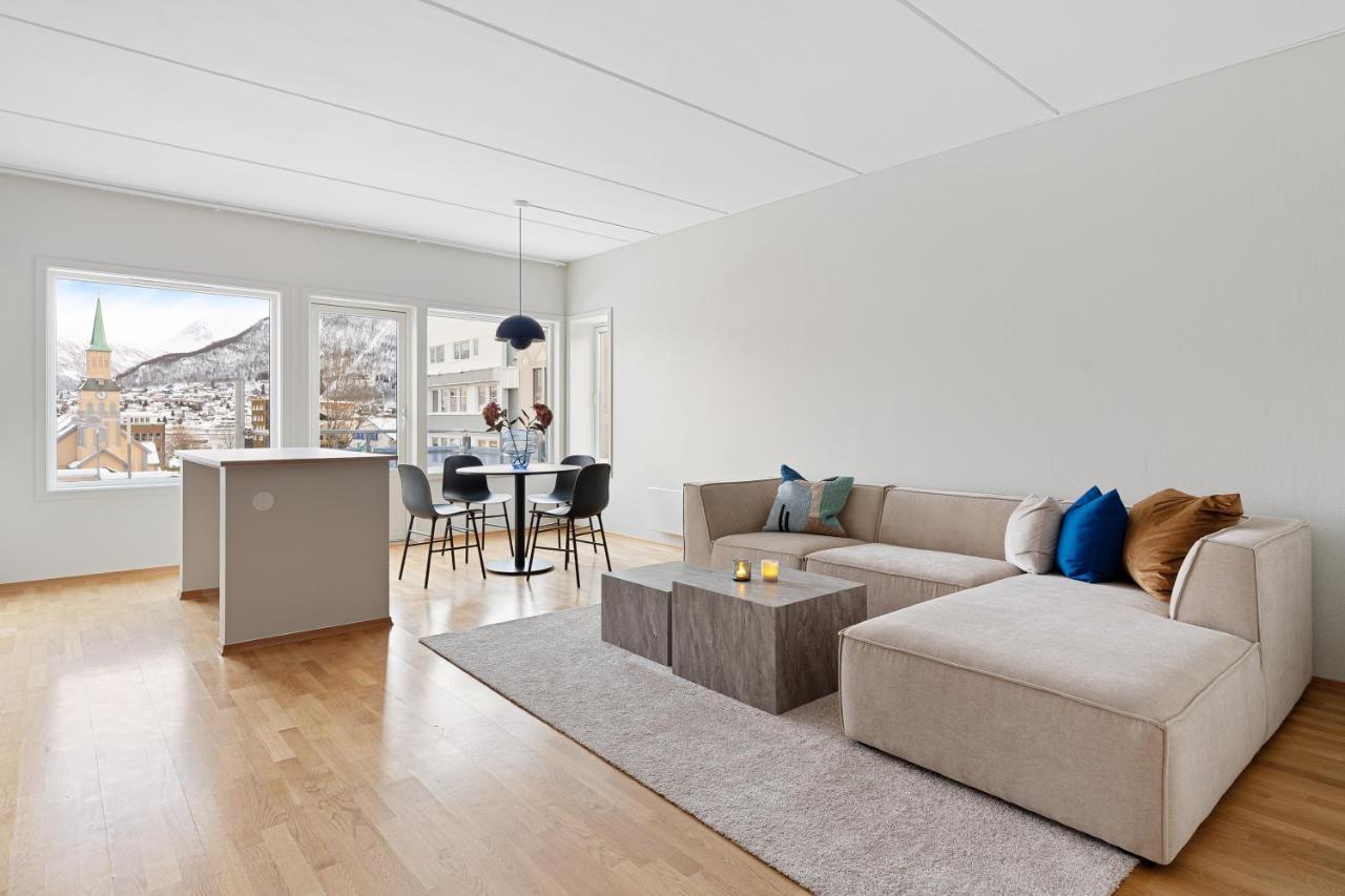 Downtown Apartment - The View Tromso Bagian luar foto